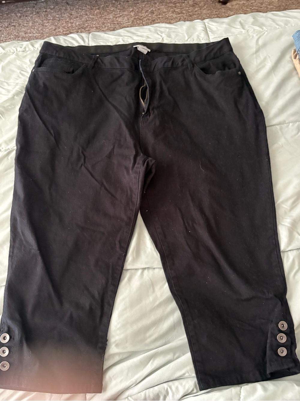 Catherine’s woman’s plus black capri pants with button detail size 26w